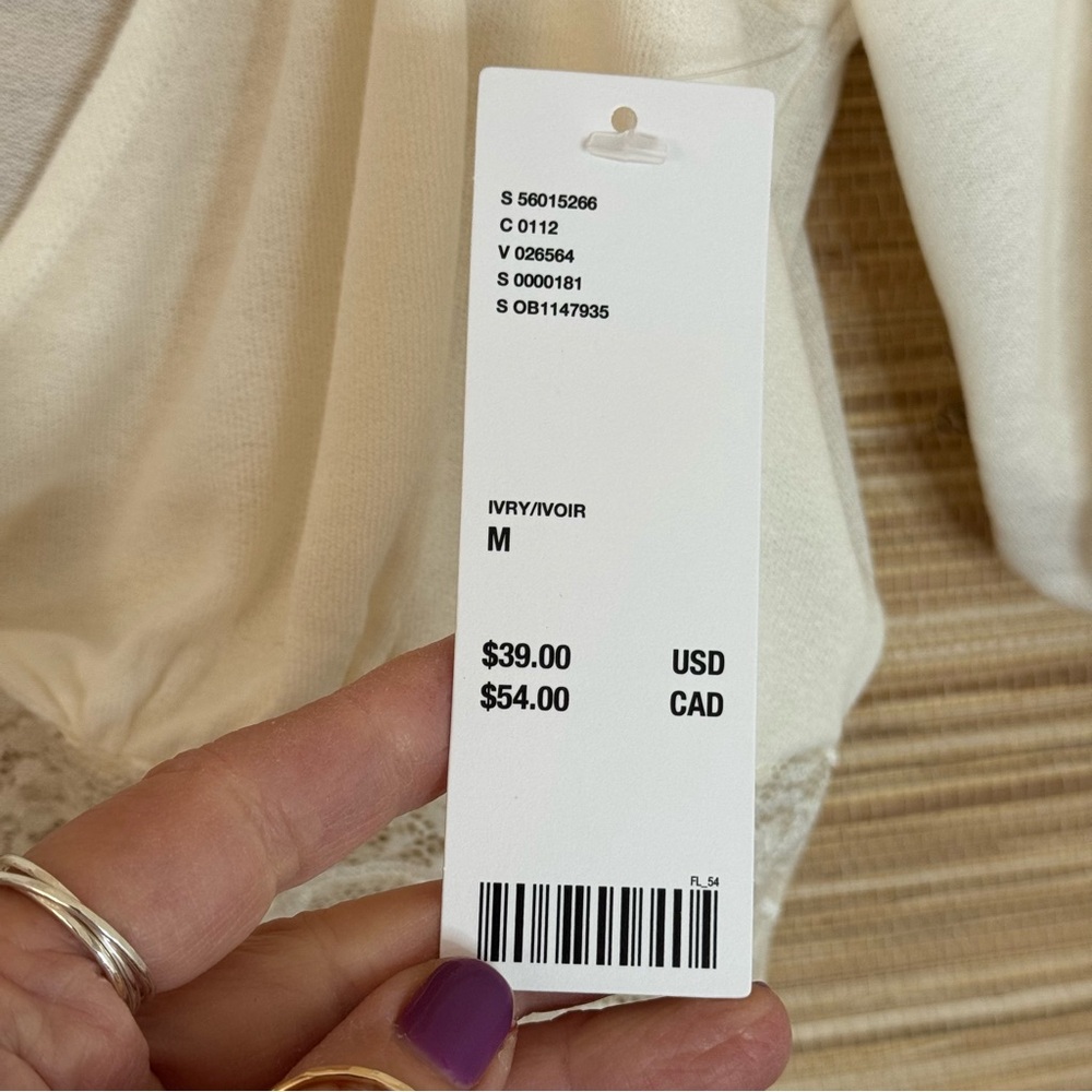 Urban Outfitters Samara Plunging Surplice Crop Top - Picture 10 of 15